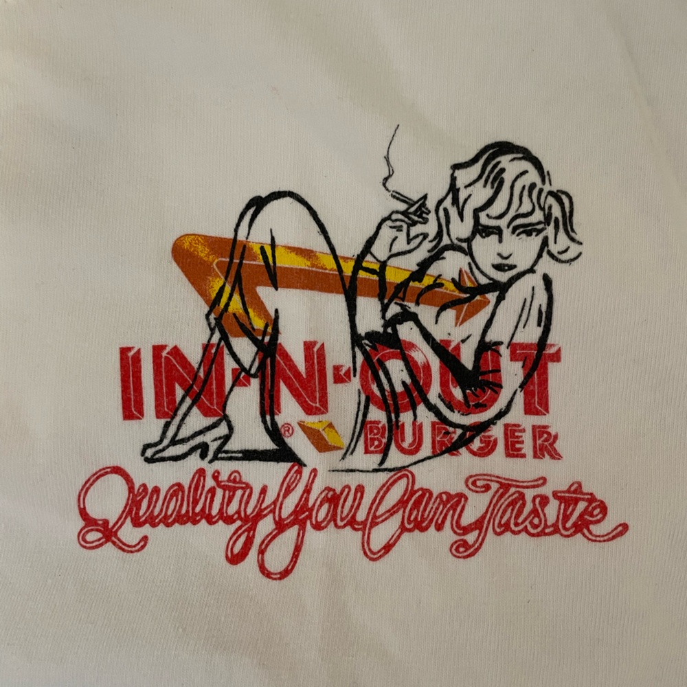 STRANGELOVELA In N Out TShirt - Picture 6 of 7